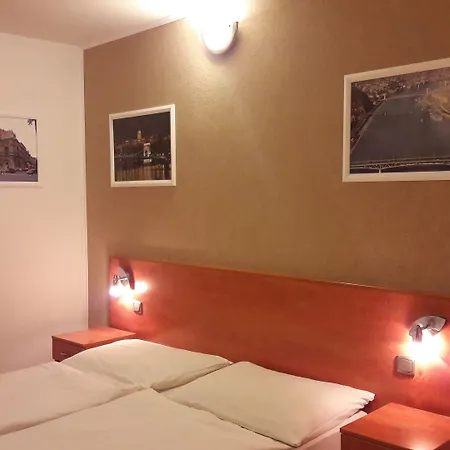 Hotel Easy Star